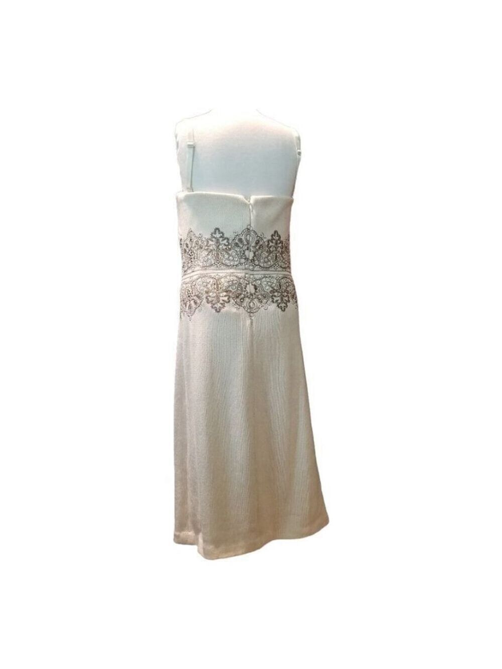St. John Evening Collection Size 6 - Picture 5 of 8